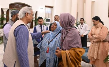 হাদির পরিবারের সঙ্গে প্রধান উপদেষ্টার সাক্ষাৎ, সর্বোত্তম চিকিৎসা নিশ্চিতের আশ্বাস
