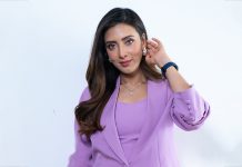 দেশে ফিরেই সুখবর দিলেন মিম