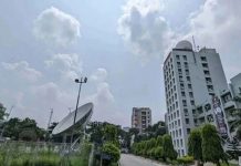 মেঘাচ্ছন্ন ঢাকার আকাশ, যেমন থাকবে আজকের আবহাওয়া