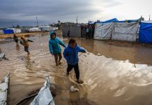 বৃষ্টিতে প্লাবিত বাস্তুচ্যুত ফিলিস্তিনিদের তাঁবু, শীতে সীমাহীন দুর্ভোগ