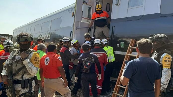 mexico-train-6951eb14b23dd