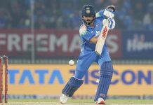 নব্বইয়ের ঘরে কতবার আউট হয়েছেন কোহলি