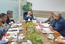 ‘হ্যাঁ’ ভোট দিতে শিক্ষাপ্রতিষ্ঠানে প্রচার চালানো হবে