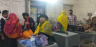 কারখানার অর্ধশতাধিক শ্রমিকের হঠাৎ খিঁচুনি