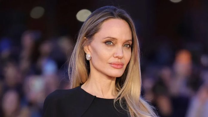 angelina-jolie-695d3988e703d