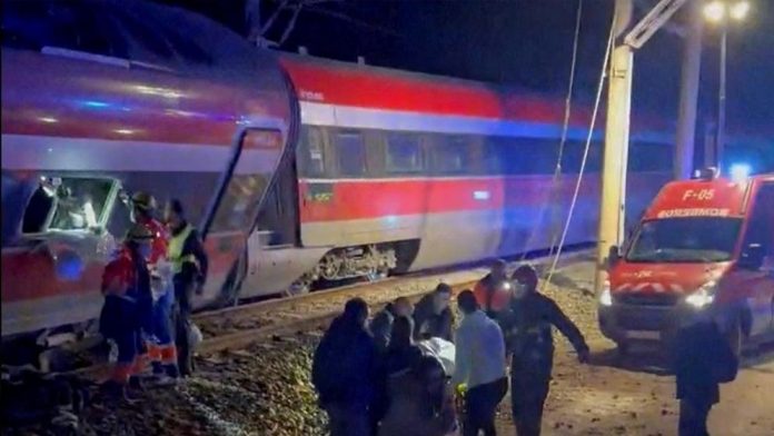 train-accident-696d8da7f1f5e
