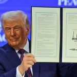 শান্তি পর্ষদের বৈঠকে গাজায় ৭০০ কোটি ডলারের সহায়তা ঘোষণা ট্রাম্পের