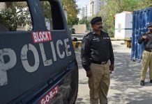 পাকিস্তানে পুলিশের গাড়িতে এলোপাতাড়ি গুলি, ডিএসপিসহ নিহত ৭