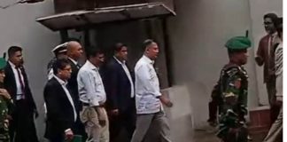 হেঁটে ওসমানী মিলনায়তনে গেলেন তারেক রহমান