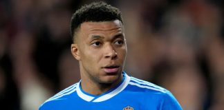 এমবাপ্পেকে বানর বলে কটূক্তি, অভিযুক্তের শাস্তি দাবি