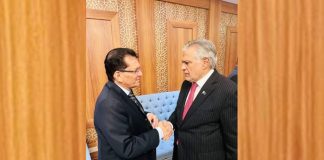 পররাষ্ট্রমন্ত্রী খলিলুরের সঙ্গে পাকিস্তানের পররাষ্ট্রমন্ত্রীর বৈঠক