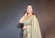 বইমেলায় কণ্ঠশিল্পী ইভার ‘চিঠি’