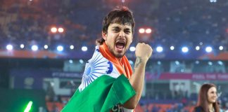 স্বজন হারানোর শোক বুকে নিয়েই ফাইনালে ঈশানের দুর্দান্ত পারফরম্যান্স