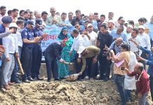 খাল খনন কার্যক্রমে বাধা নয়, সহযোগিতা চাই : পরিবেশমন্ত্রী