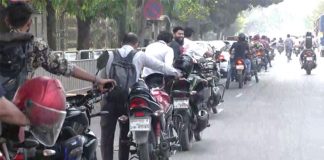 তেলের জন্য হাহাকার, ভোগান্তি চরমে