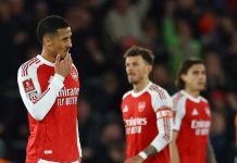 এফএ কাপের শিরোপার স্বপ্নে ধাক্কা খেল আর্সেনাল