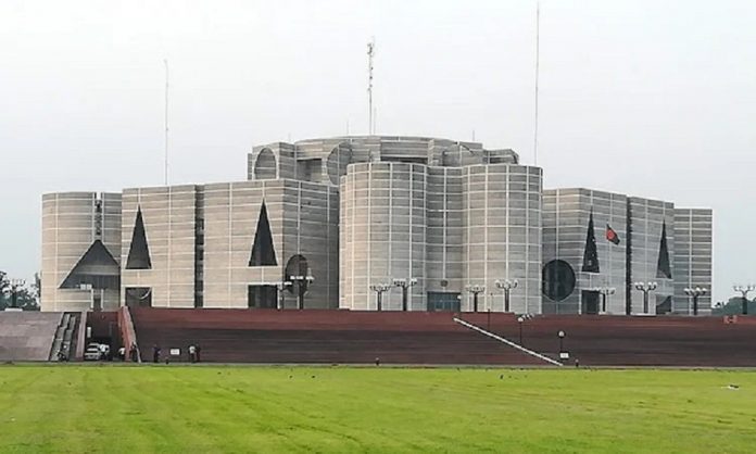 1775532631-cf8f5148e0229a1f87f0b0b36ec650de