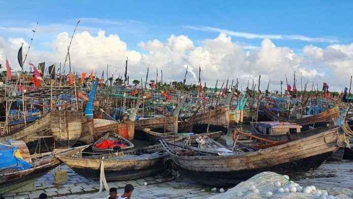 Boat-69d290ed31e81-69dfb11be92b7