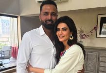 সুখবর দিলেন কারিশমা