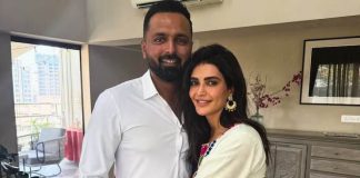 সুখবর দিলেন কারিশমা