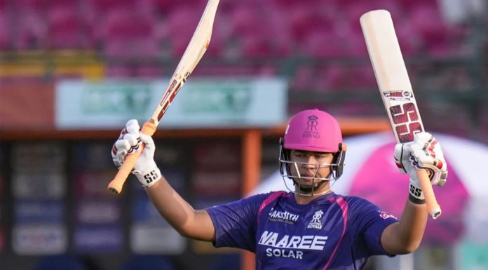 ‘ছক্কার রাজা’ বৈভবের দ্রুততম ছক্কার ‘সেঞ্চুরি’