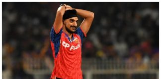 ‘বর্ণবাদ’ বিতর্কে জড়িয়েছে ভারতীয় পেসার