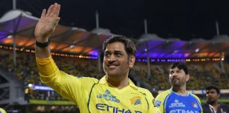 ধোনি কি অবসর নেবেন? যা বললেন চেন্নাই কোচ
