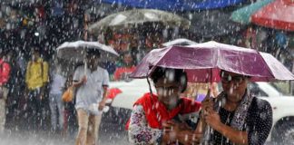 তিন বিভাগে ভারি বর্ষণের শঙ্কা