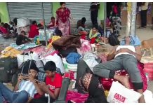 দেশে ফিরতে সীমান্তে ‘অনুপ্রবেশকারীদের’ ভিড়