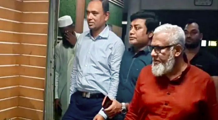 কুমিল্লায় আটকের সাড়ে ১২ ঘণ্টা পর ছাড়া পেলেন সেই বিএনপি নেতা