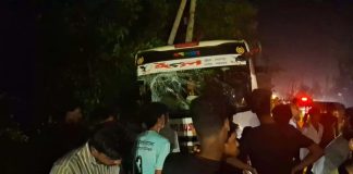 চট্টগ্রামের কর্ণফুলীতে বাস-লেগুনা সংঘর্ষে নিহত ৩