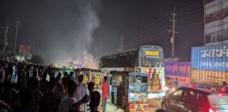 ভালুকায় ব্যবসায়ীদের ধাওয়া খেয়ে পালালেন ইউএনও, গানম্যান আহত