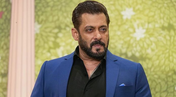‘বয়স ৬০ হলেও মারামারি করতে ভুলিনি’, ফটো সাংবাদিকদের সালমান খান