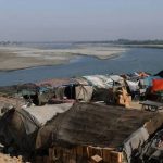 শিক্ষা ব্যয় তলানিতে, দারিদ্র্যে নতুন রেকর্ড পাকিস্তানের