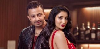 ‘রকস্টার’ সিনেমার নিজের দৃশ্য নিজেই ফাঁস করলেন নায়িকা