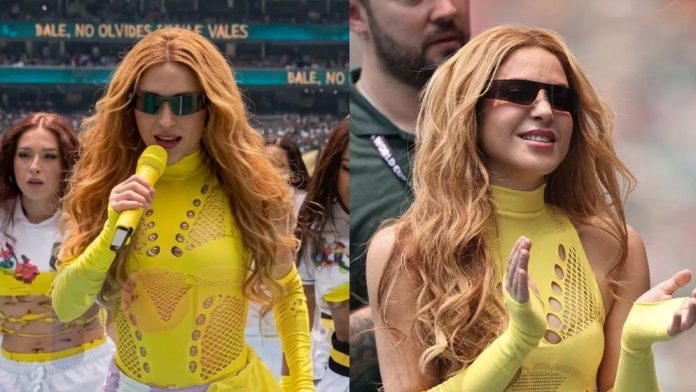 shakira-6a2bf0c81e554