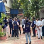 মমতার বাড়িতে সিআইডি, গেটে দাঁড়িয়ে বাধা শুভাশিসের