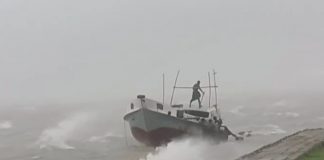 ৫ নৌ রুটে লঞ্চ চলাচল বন্ধ