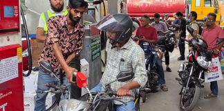 দেশে ৩১ দিনের ডিজেল, ২৫ দিনের পেট্রল মজুদ আছে