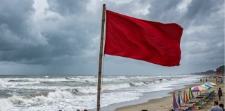 সাগরে লঘুচাপ, ঝড়ের শঙ্কায় বন্দরে ৩ নম্বর সতর্কসংকেত