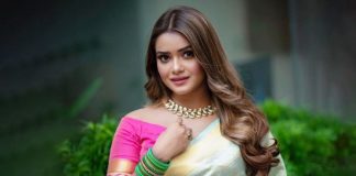 শাড়িকাণ্ডে মুখ খুললেন তানজিন তিশা