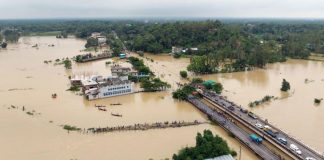 চট্টগ্রামে সাড়ে ৭ লাখ মানুষ পানিবন্দি
