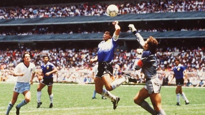 Hand-of-Maradona-6a5440047c677