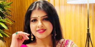৭ বছরের অপেক্ষার পর সন্তানের মুখ দেখলেন সুস্মিতা