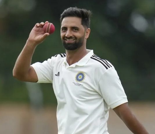 বুমরার জায়গায় ভারতের টেস্ট ডাক পেয়ে কাশ্মীরের পেসারের ইতিহাস