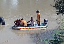 পাকিস্তানে বরযাত্রীবাহী অটোরিকশা খালে, নিহত ১২
