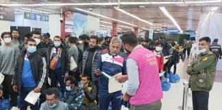 দেশে ফিরলেন লিবিয়ায় বন্দি থাকা ১৭৪ বাংলাদেশি