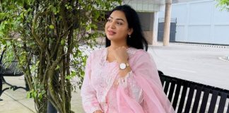 ‘তোমাকে ছাড়া এখনো বেঁচে আছি’—কার অপেক্ষায় দিন গুনছেন প্রভা?