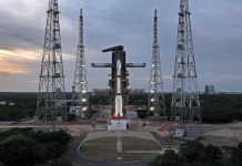 আকাশের সীমা পেরিয়ে ভারত