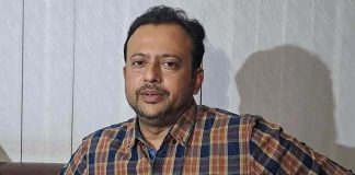 নায়ক রিয়াজ কি গোপনে দেশ ছেড়েছেন?